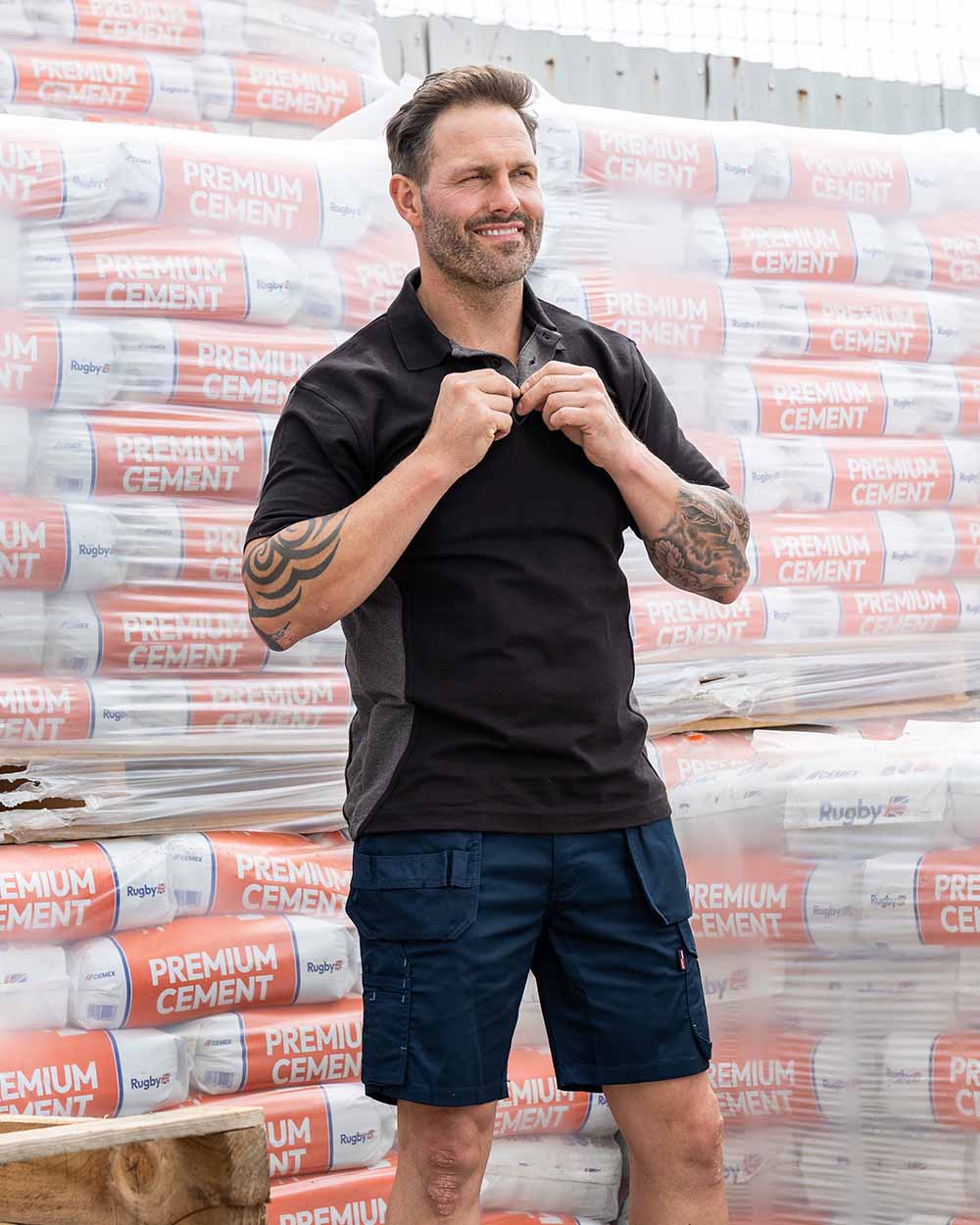 Navy coloured TuffStuff Proflex Work Shorts on Model Courier 